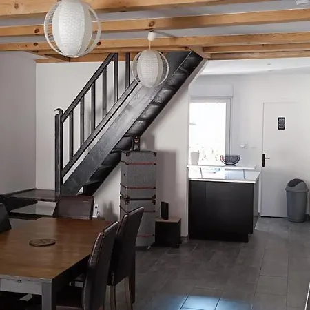 Agréable maison de village Laudun-l'Ardoise Extérieur photo