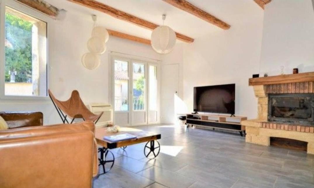 Maison De Village Hébergement de vacances Laudun-l'Ardoise